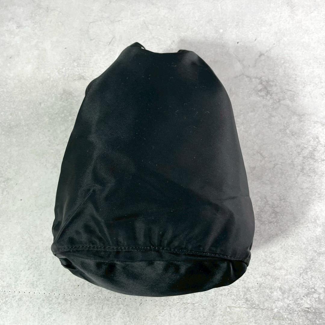 美品✨プラダ VELA 巾着 ミニポーチ バッグ ナイロン 三角ロゴ ネロ