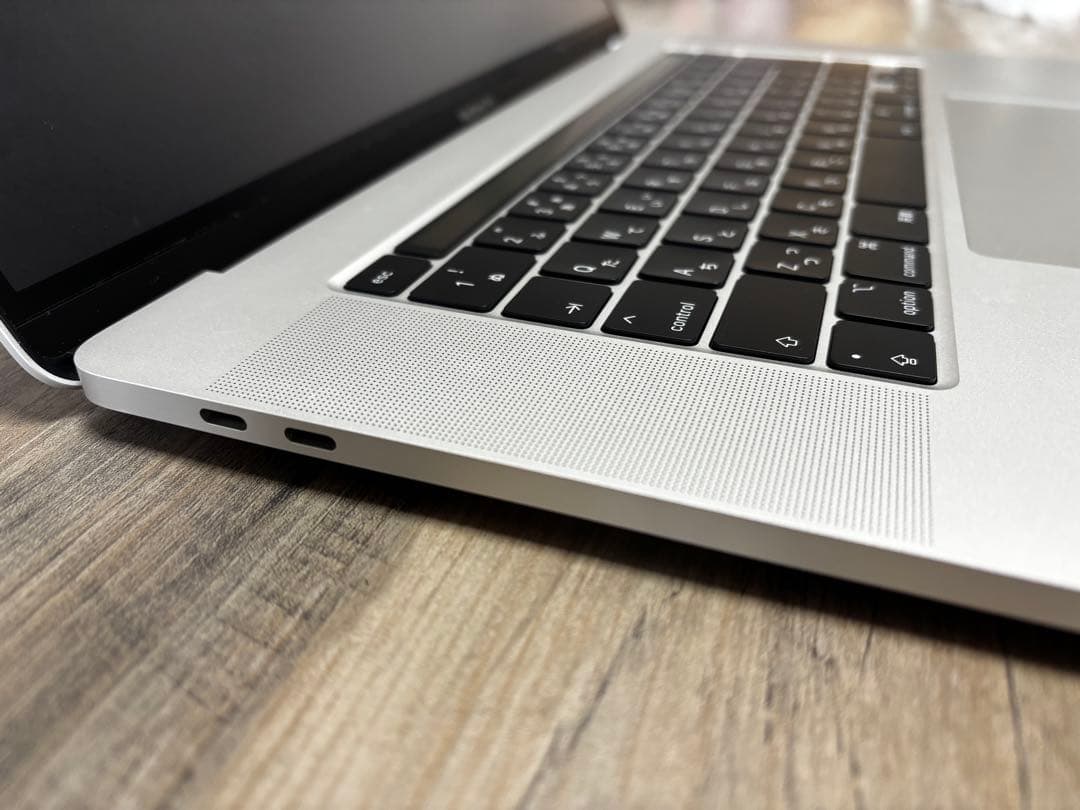 【極美品】MacBook Pro 16インチ i7 32G 512GB シルバー