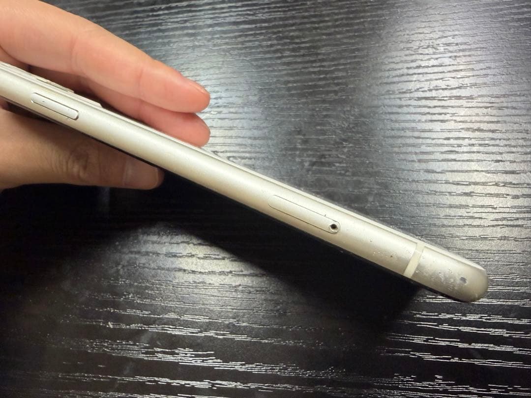 画面割れあり　iPhone11ホワイト128GB 動作問題無し　値下げ可能