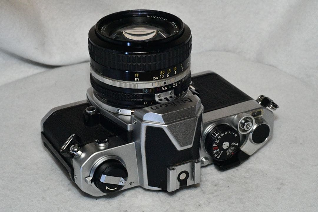 お値下げ中《動作品》 Nikon EM + Nikkor 50mm f/1.4