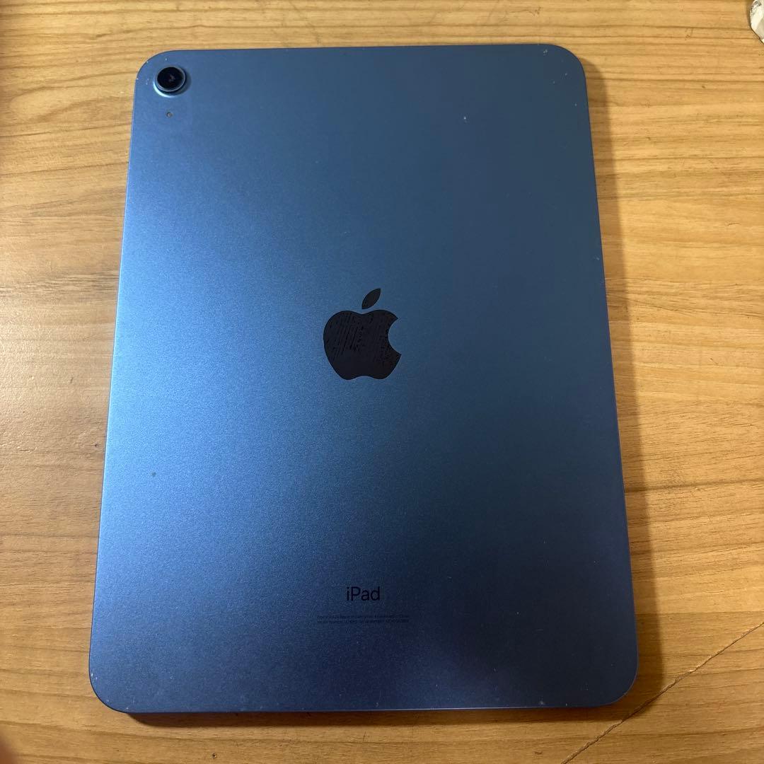 iPad WiFiモデル 64GB ブルー 第10世代 ケース付き