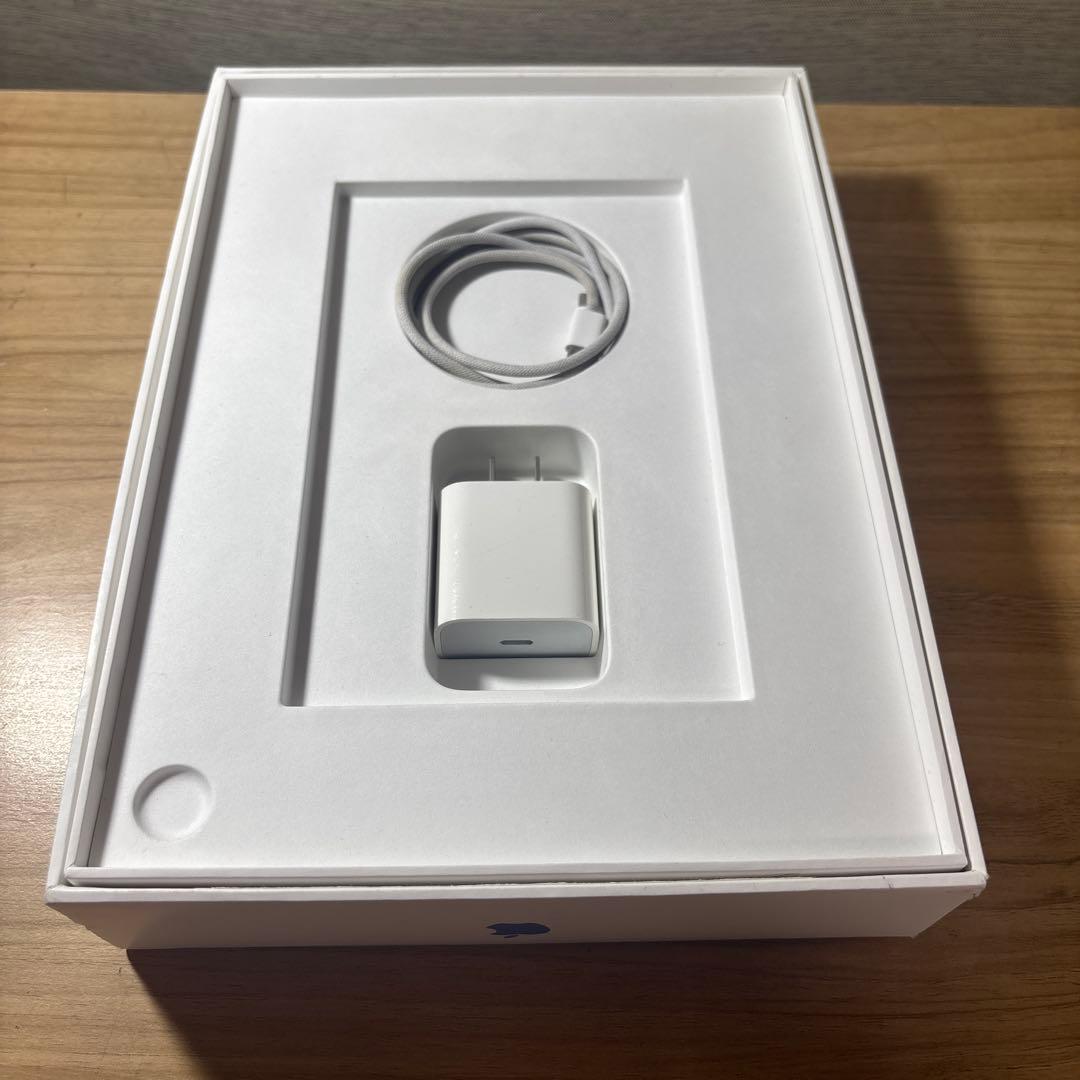 iPad WiFiモデル 64GB ブルー 第10世代 ケース付き