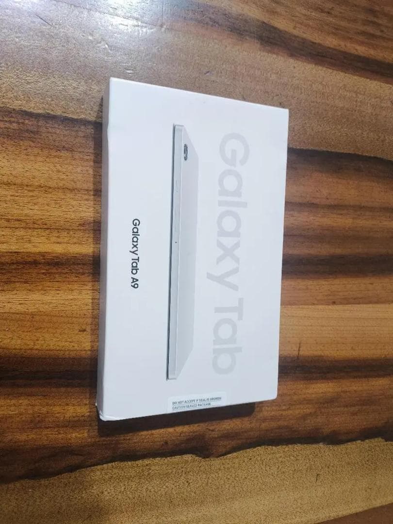 【新品】SAMSUNG Galaxy A9 8.7インチ アンドロイドタブレット