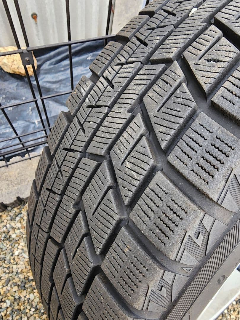 ホンダ　ステップワゴン　スタッドレスタイヤ