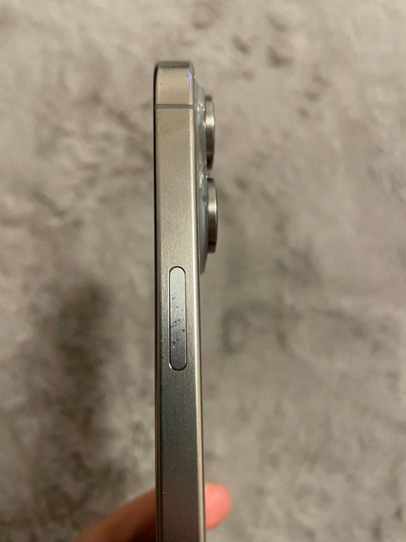 スマートフォン本体 Amours