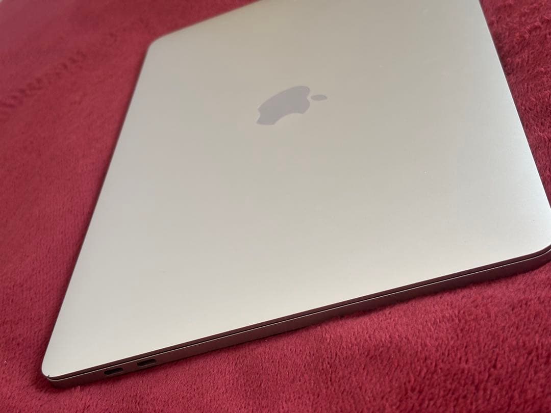 Apple MacBook Pro 13インチ シルバー　2020