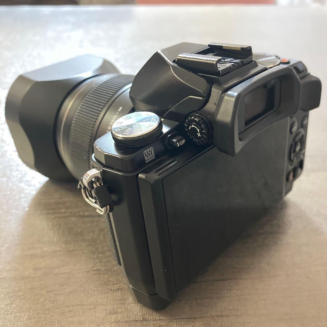 オリンパス OM-D E-M10 パナライカ25mm 他2本セット