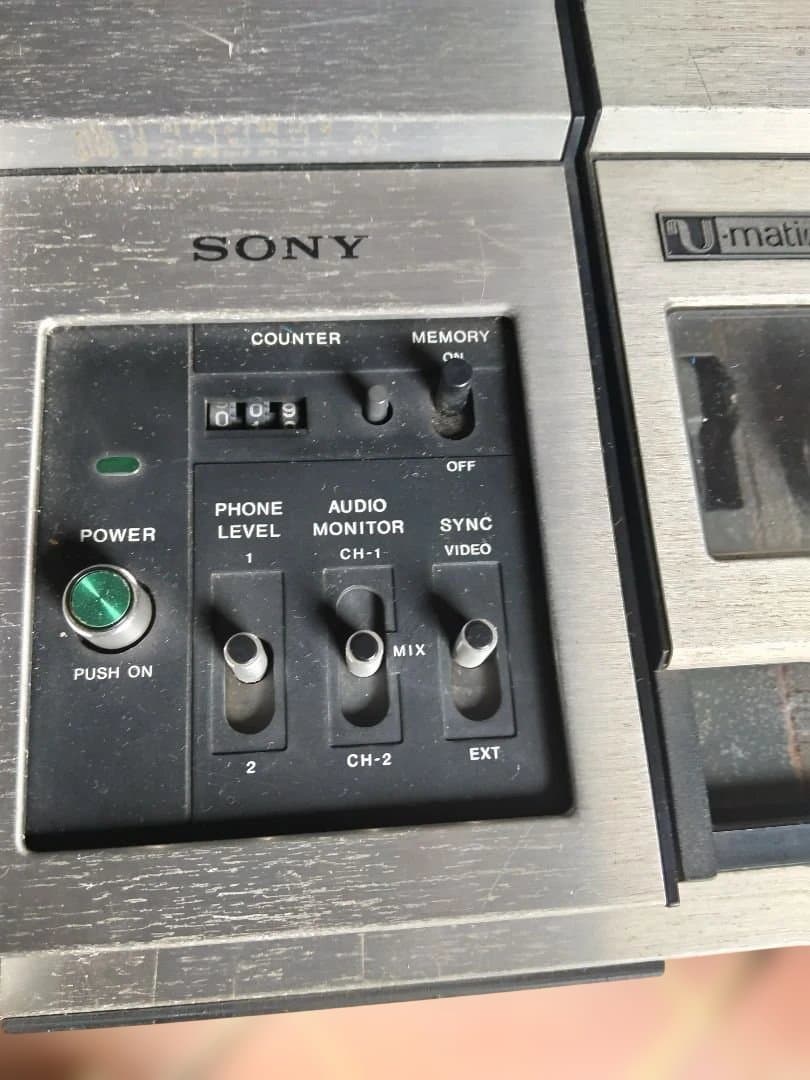 SONY Uマチック VO 290 ビデオレコーダー 中古ジャンク品の出品です。