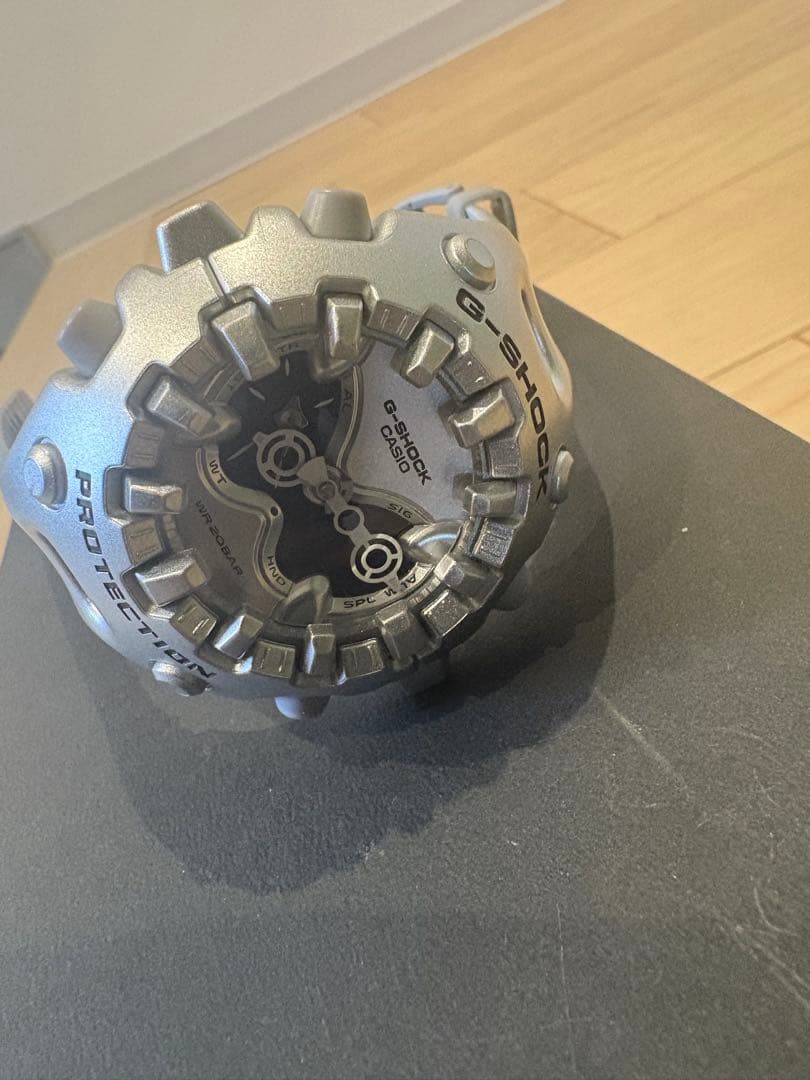 G-SHOCK GA-2000 シルバー 腕時計