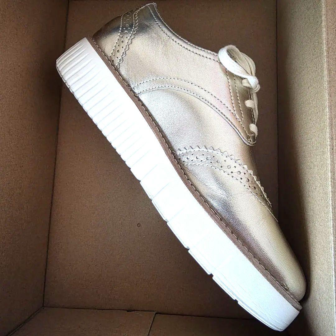 定価41580円　美品☆　コールハーン　メタリックシルバー レースアップシューズ