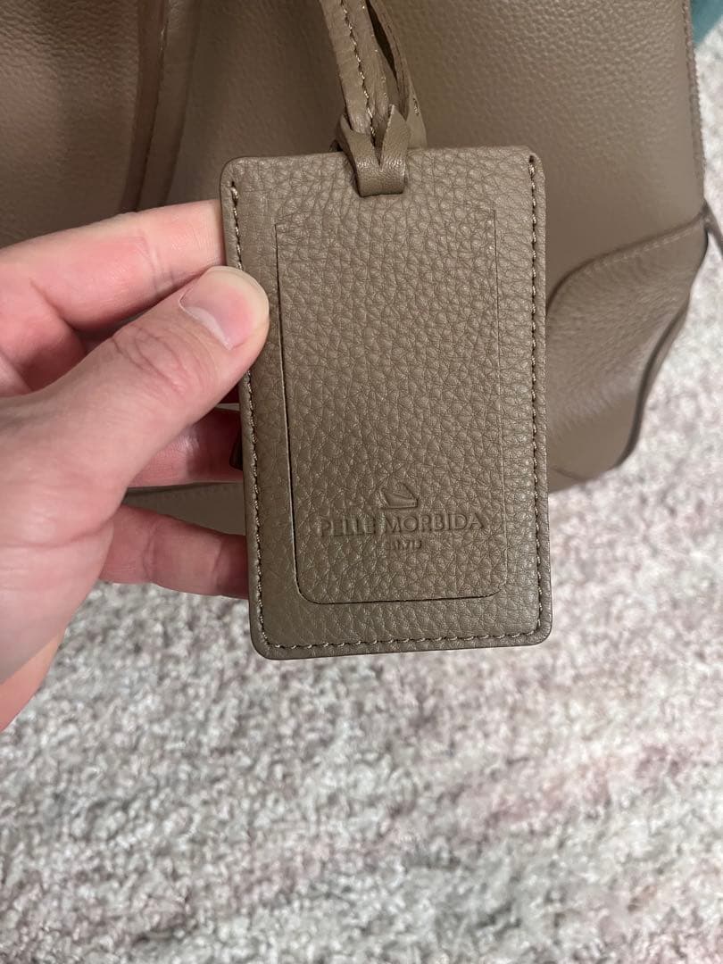 Pelle Morbida ベージュ　taupe ペッレモルビダ