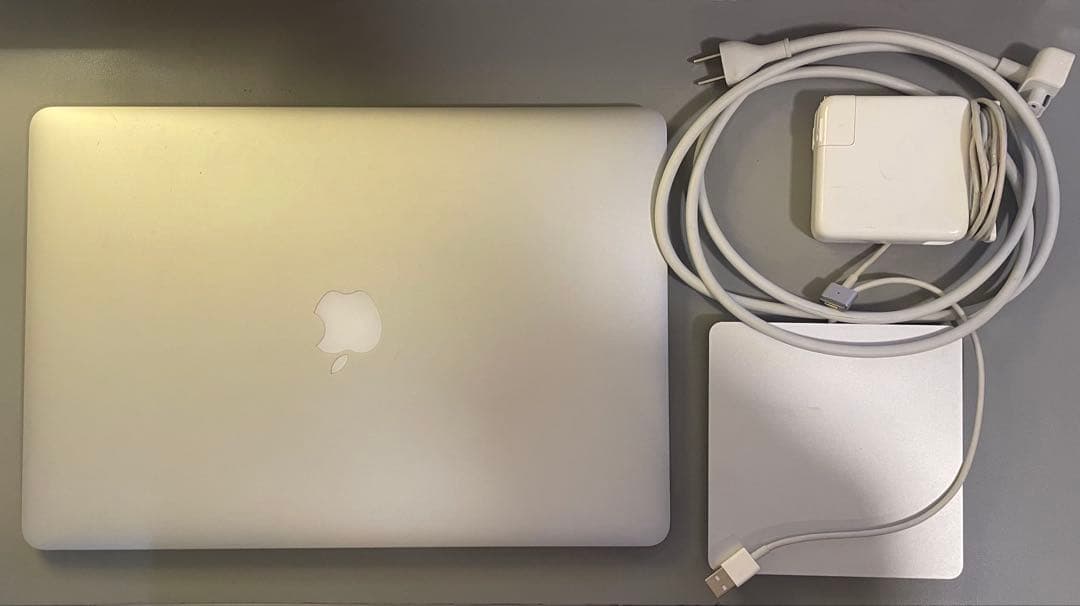 15.4インチ　MacBook Pro/Model No: A1398