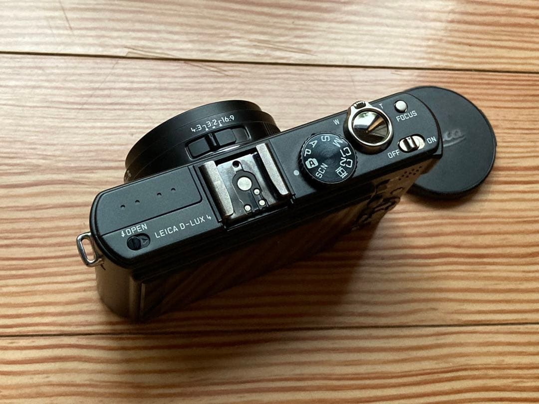 ライカ　Leica D-LUX 4 CCD搭載機