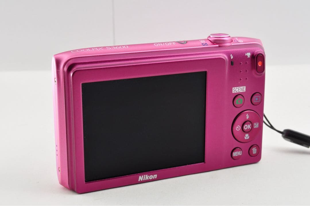 美品　Nikon COOLPIX S3600 ニコン クールピクス　ピンク