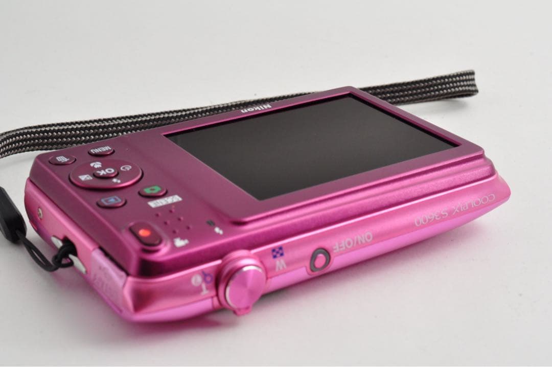 美品　Nikon COOLPIX S3600 ニコン クールピクス　ピンク