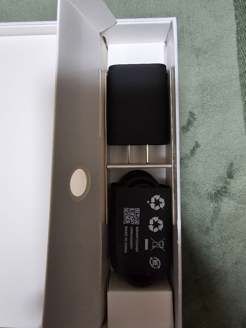 f*n様 Lenovo Tab P12 グリーン 美品