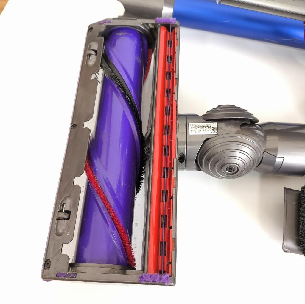 すぐ使える　ダイソン SV12 サイクロン掃除機 本体と付属品 No38