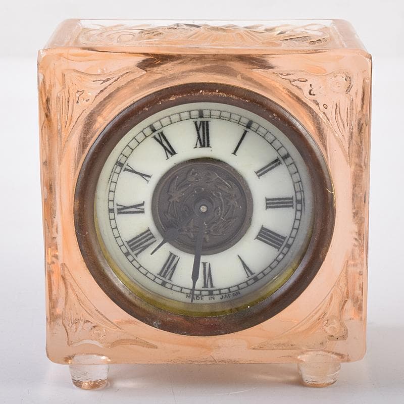 アンティーク　ガラス製　花刻　置時計　ゼンマイ式　ジャンク品　V　R8671