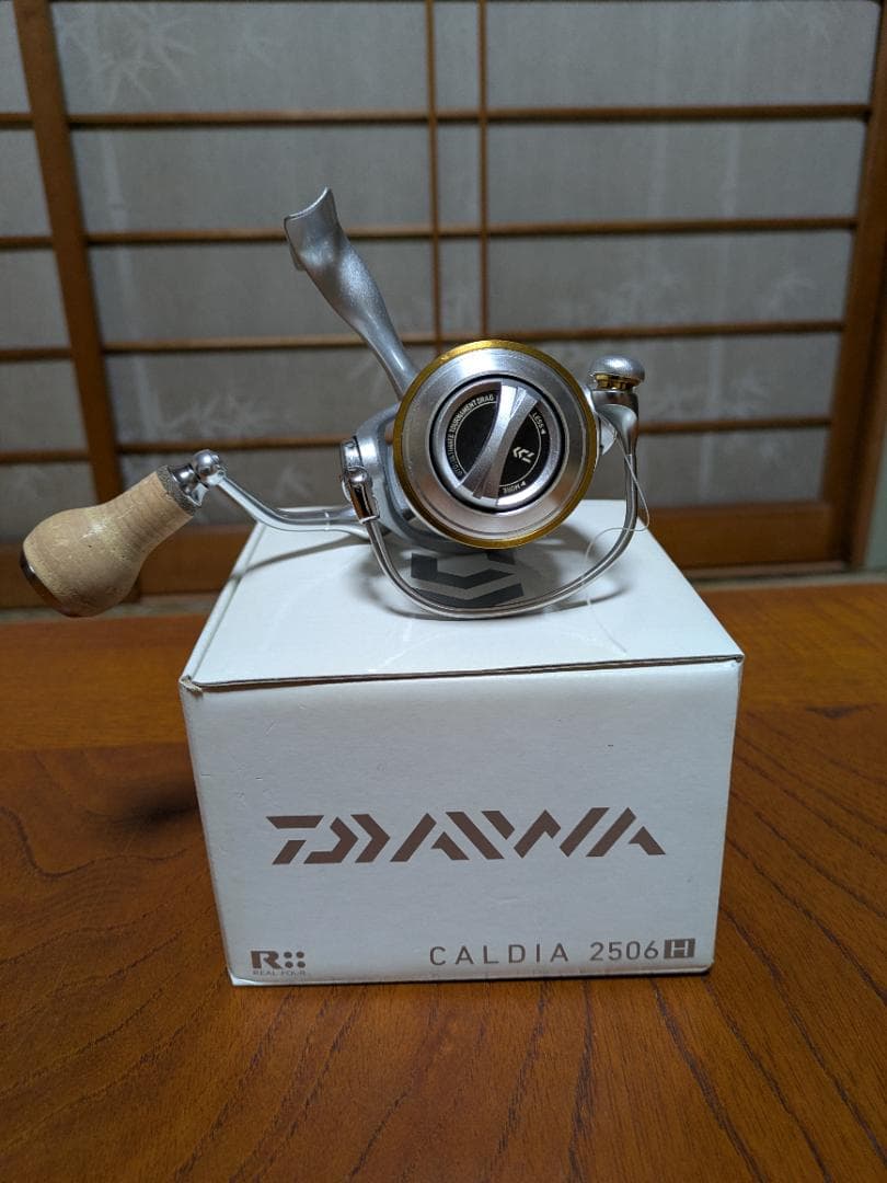 DAIWA CALDIA 2506H リール 元箱付き
