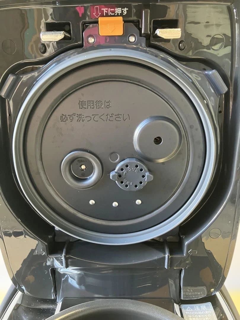 象印　炎舞炊き　5.5合炊き　圧力IH炊飯ジャー　NW-LB10 2021年式