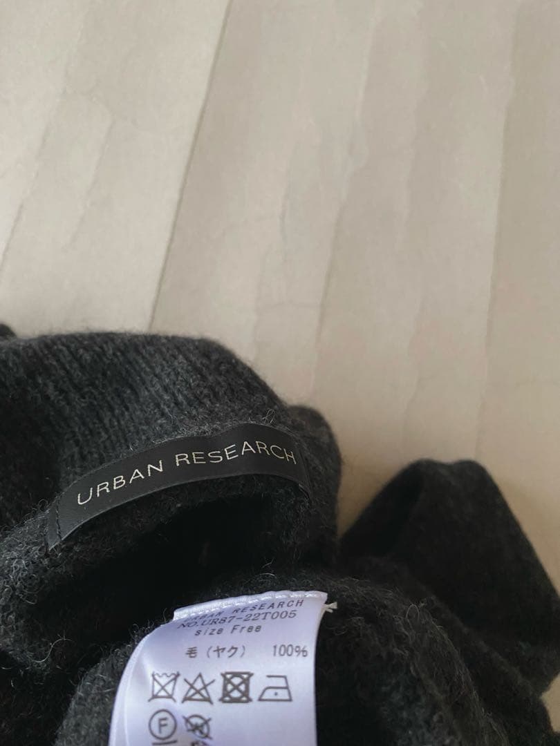 未使用◼️アーバンリサーチ 上質柔らかヤク100%サイドボタンタートルニット