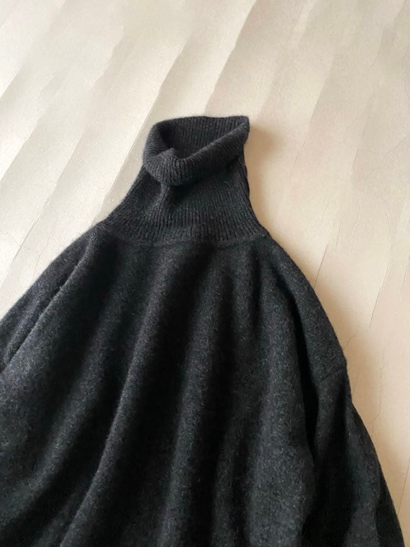 未使用◼️アーバンリサーチ 上質柔らかヤク100%サイドボタンタートルニット