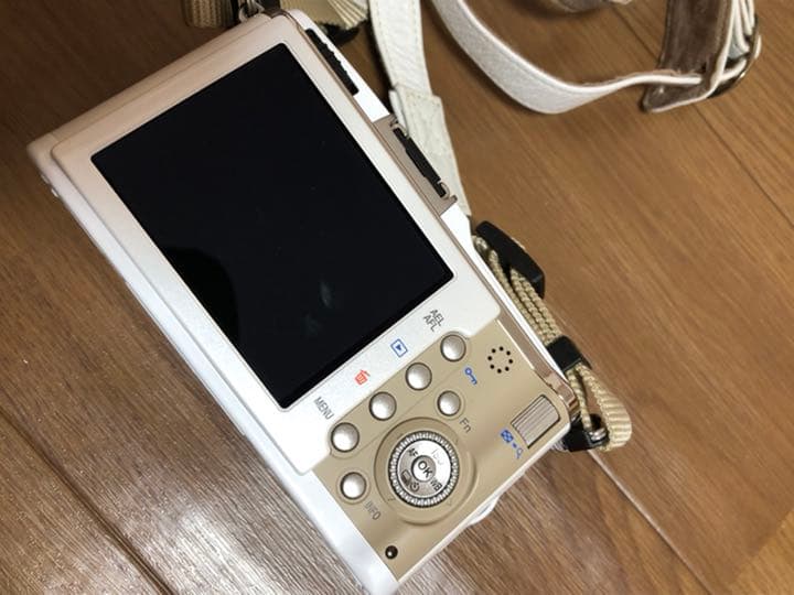 【値下げ/ほぼ新品】オリンパス　E-P1