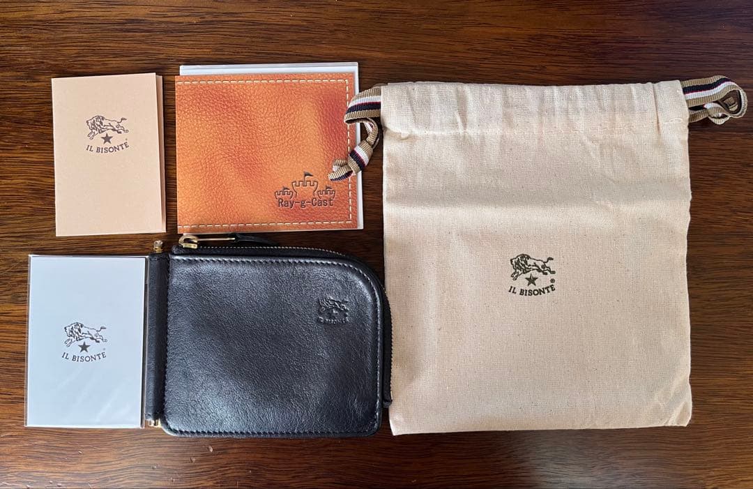 美品［IL BISONTE］二つ折りマネークリップ／ケース付き/黒