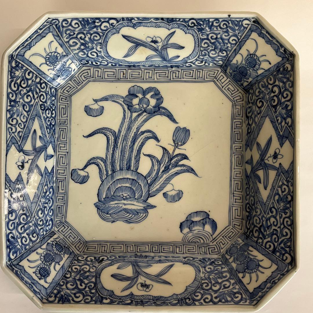 陶磁器　古伊万里　染付草花文八角皿　江戸時代中期〜後期頃　名品