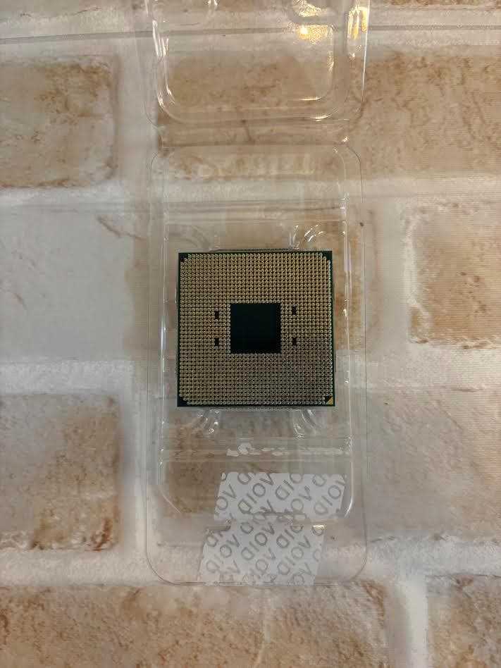 CPU AMD Ryzen 7 5700X3D