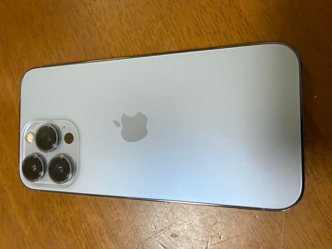 Apple iPhone 13 Pro 本体