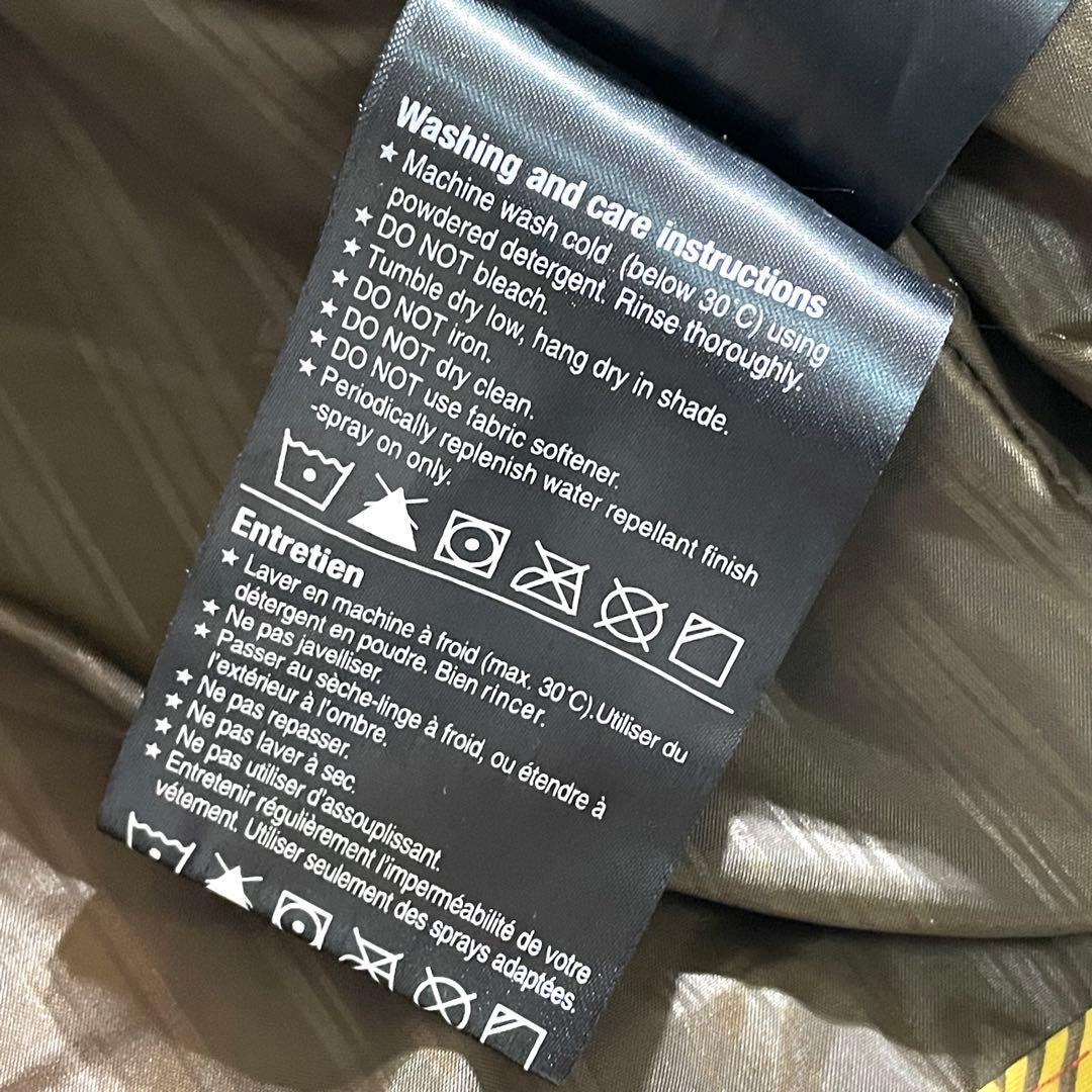 ＢＵＲＴＯＮ　スノーボードウェア　ジャケット　チェック柄　中綿入り　Ｌ　バートン