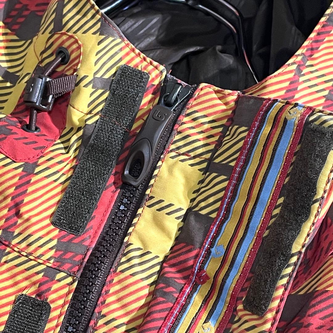 ＢＵＲＴＯＮ　スノーボードウェア　ジャケット　チェック柄　中綿入り　Ｌ　バートン