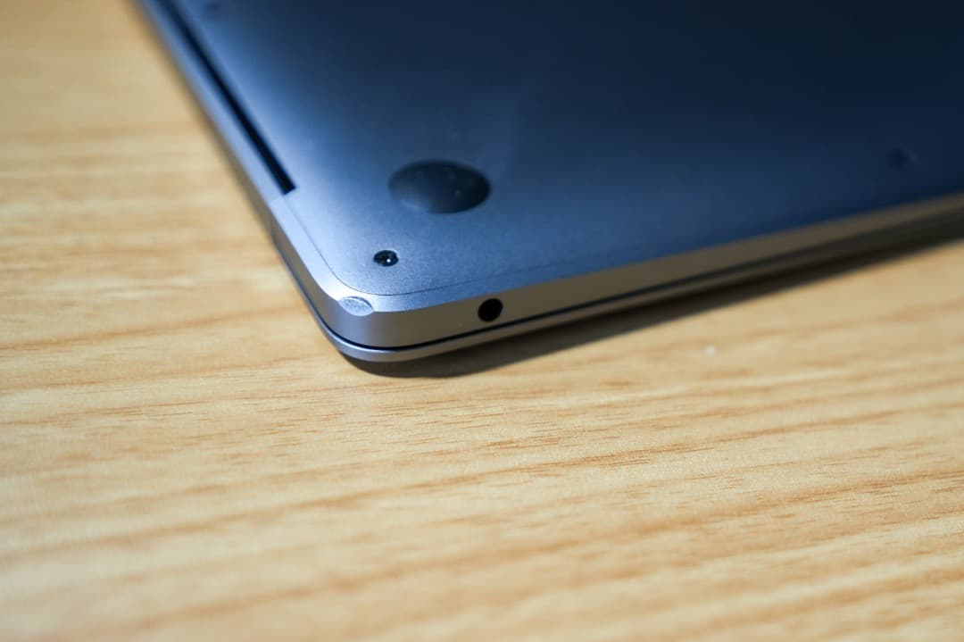 MacBook本体 MacBook Air (M1, 2020) RAM8G/SSD 256GB