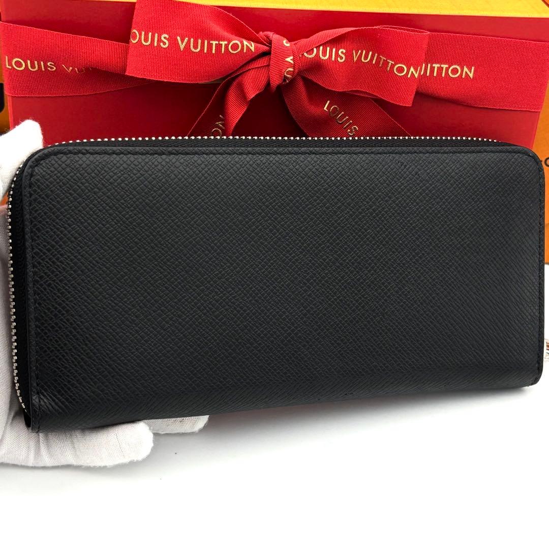 ☆美品☆箱付☆ルイヴィトン 長財布 タイガ ジッピーウォレット ホリゾンタル 黒