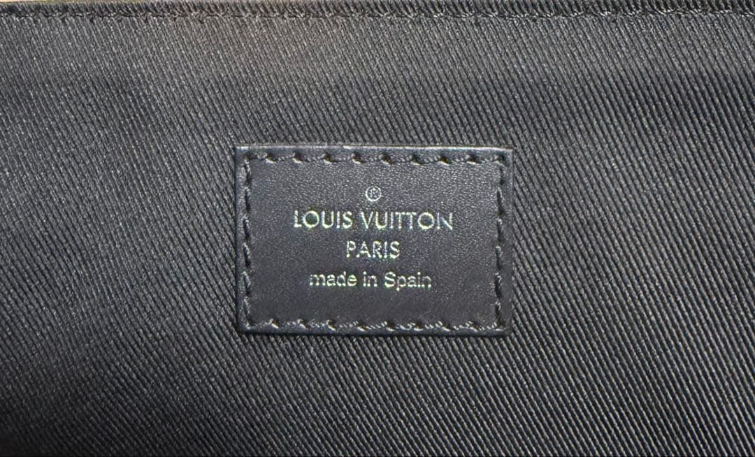 【極上美品‼️】ルイヴィトン モノグラムエクリプス ディストリクト PM NV2