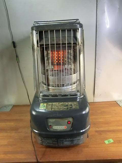 10：TOYOTOMI KFS-17 ストーブ　ジャンク　引取限定：埼玉県所沢市