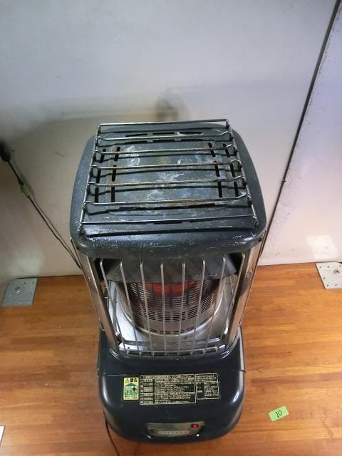 10：TOYOTOMI KFS-17 ストーブ　ジャンク　引取限定：埼玉県所沢市