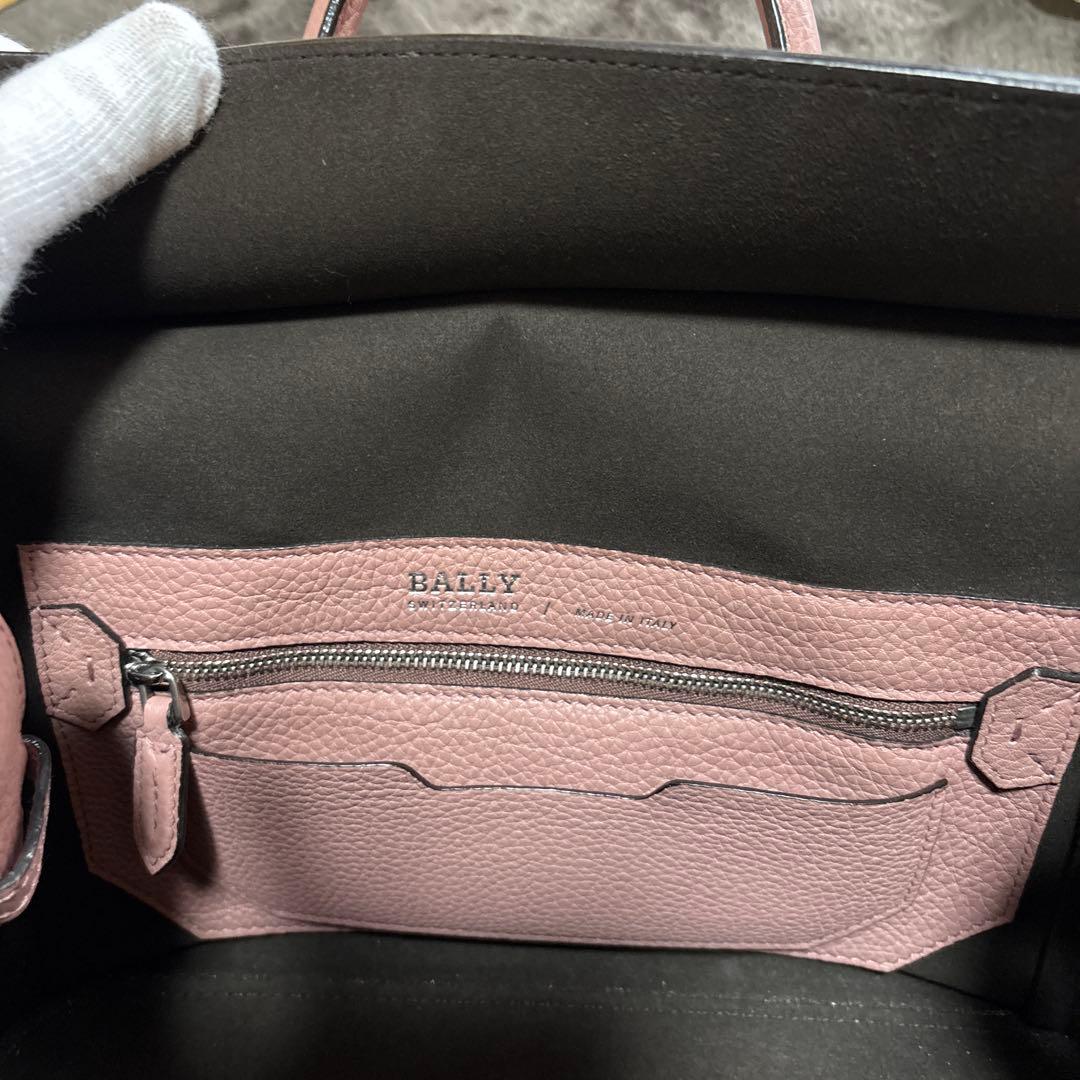 バリーピンク レザー ハンドバッグ