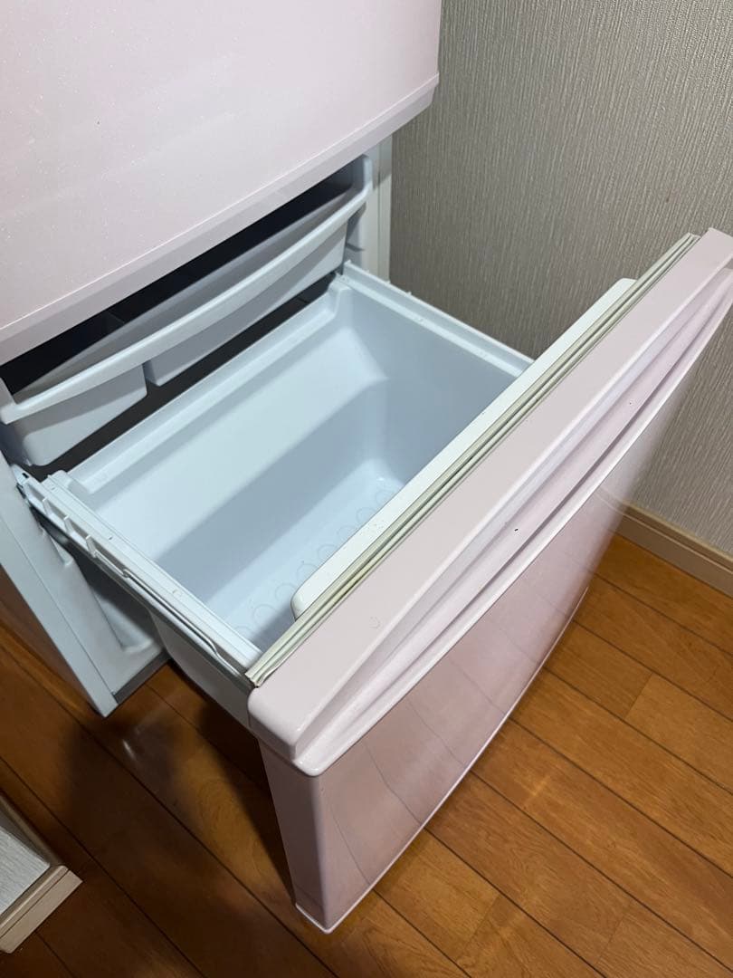 5/31までSweet Honey　SHARPピンク 2ドア冷蔵庫