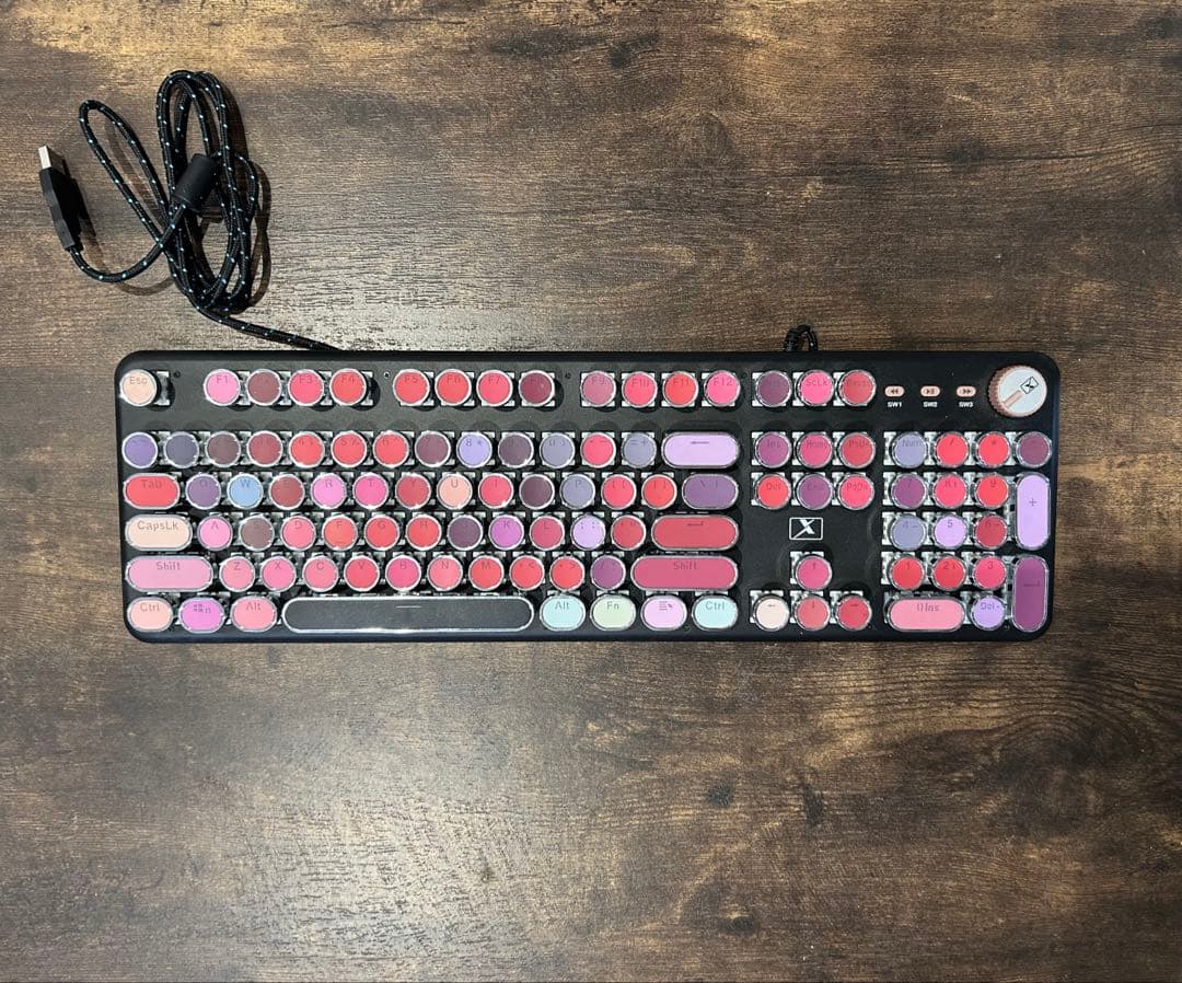 【レトロポップ配色／青軸メカニカルキーボード⭐︎】