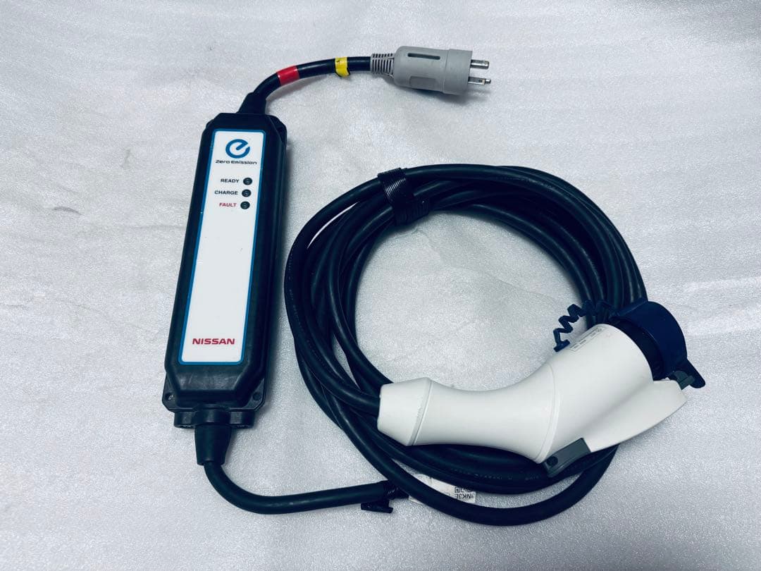 日産リーフ充電ケーブル 3NK5E 165