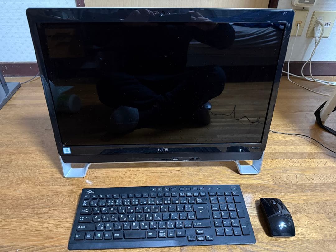 富士通 ESPRIMO WF1/X