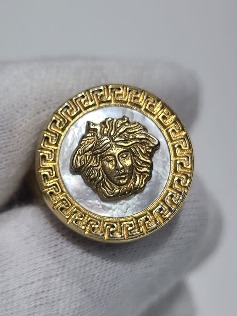 ヴェルサーチ　メデューサリング　シェル　ゴールド