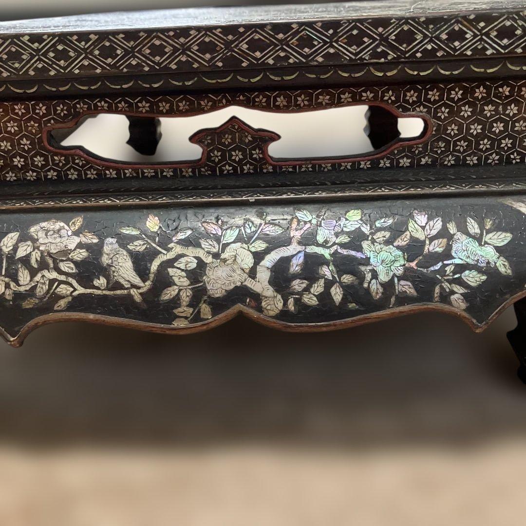 螺鈿細工　平卓　香炉台　花台　飾り台　木製　中国古玩　唐物　人物　骨董品