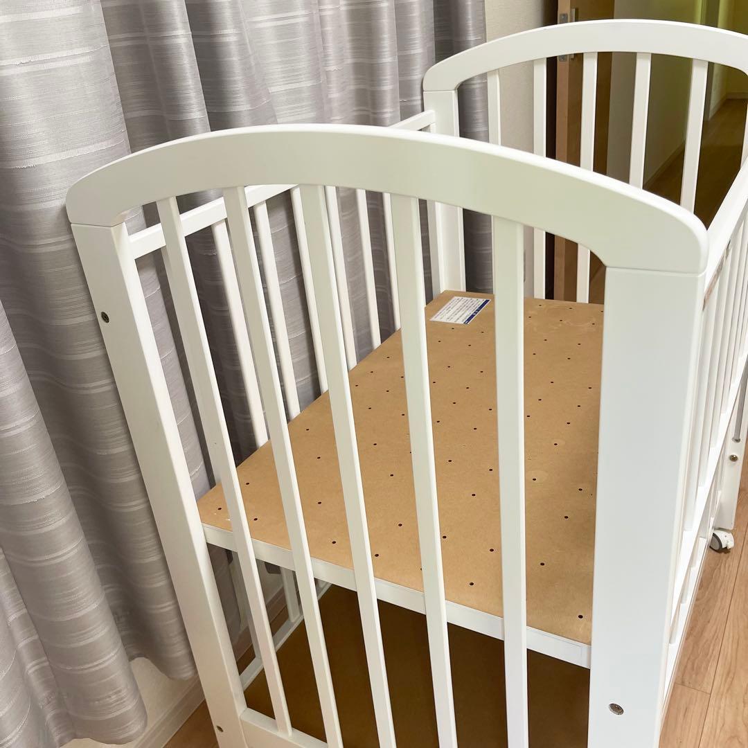 【直接引き取り限定★滋賀県】KATOJI カトージ　ベビーベッド　ミニ　ホワイト