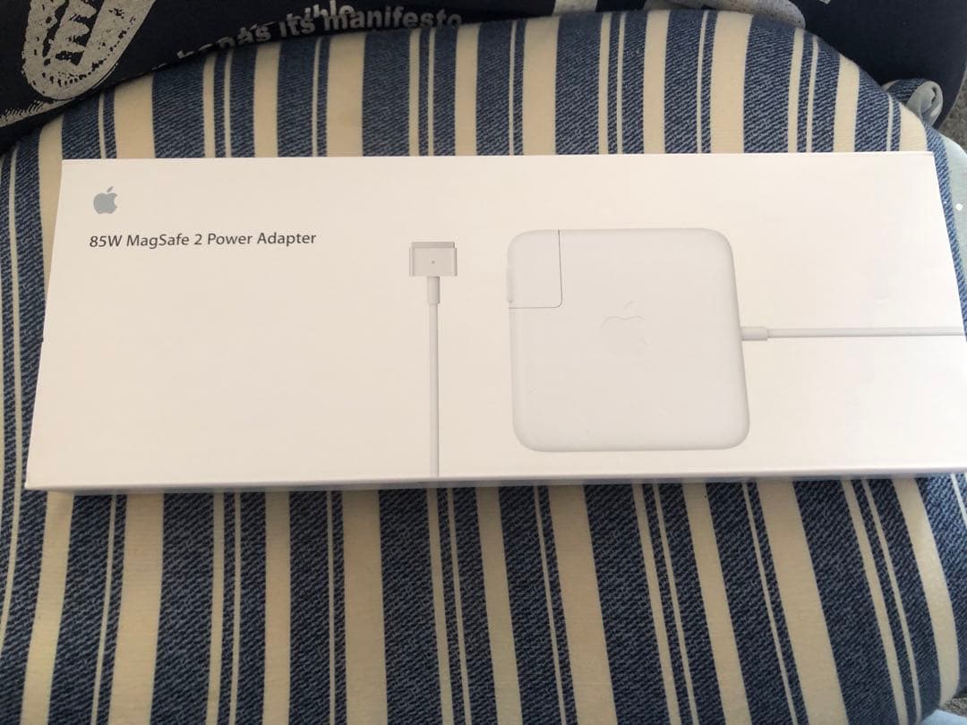 新品未使用 Apple 85W MagSafe 2 Power Adapter