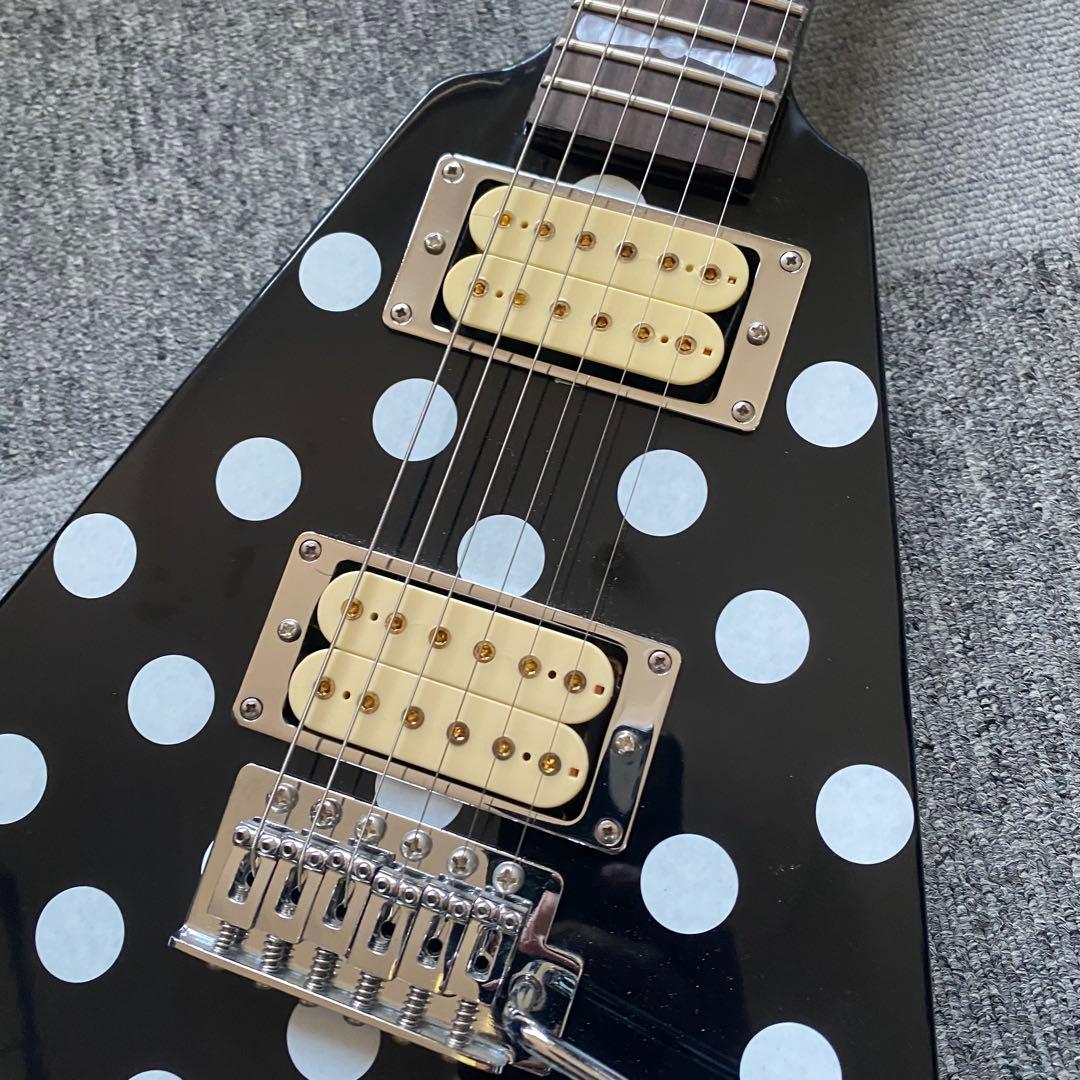 ノーブランド フライングV ポルカドットギター ランディローズ