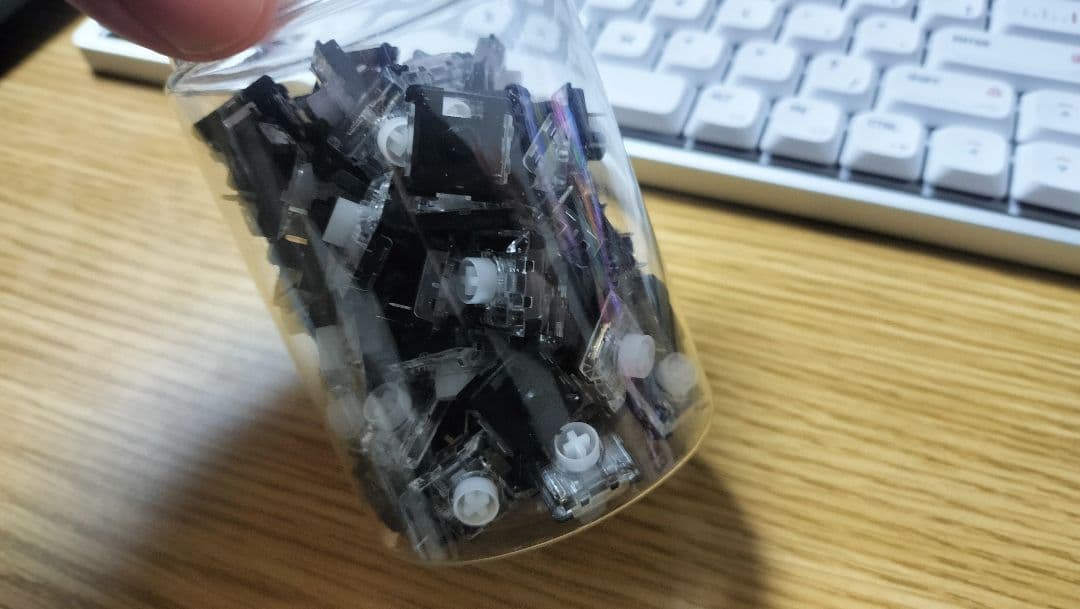 IQuNIX MQ80 フルアルミワイヤレスメカニカルキーボード