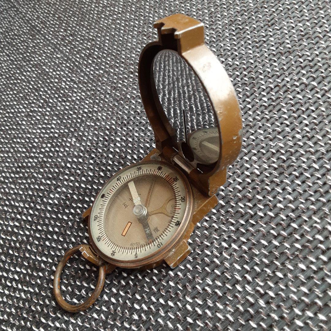 古い日本陸海軍五七式羅針盤/コンパス方位計地図磁石/野外行軍装備/銃武具携帯え